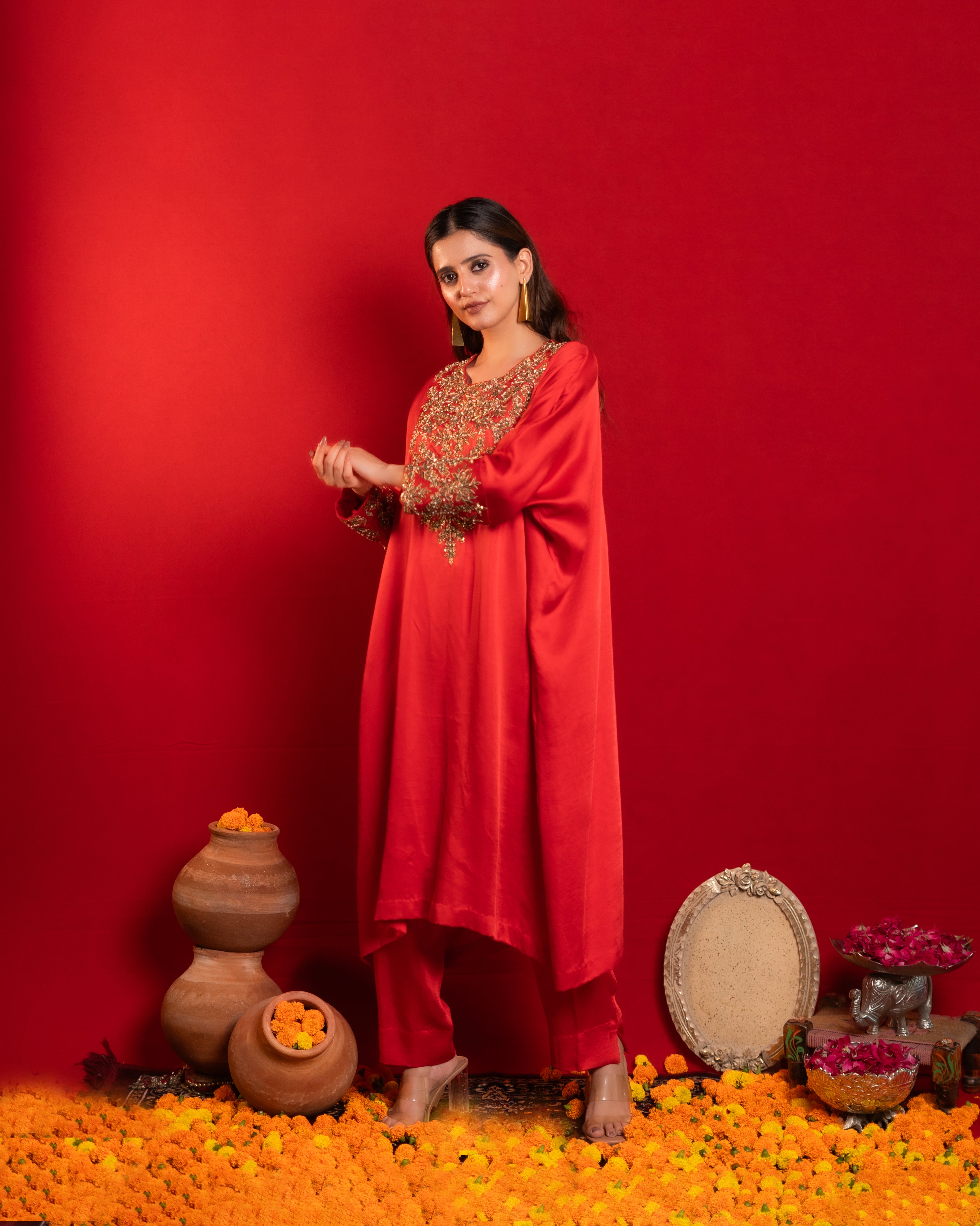 Red kaftan with pants