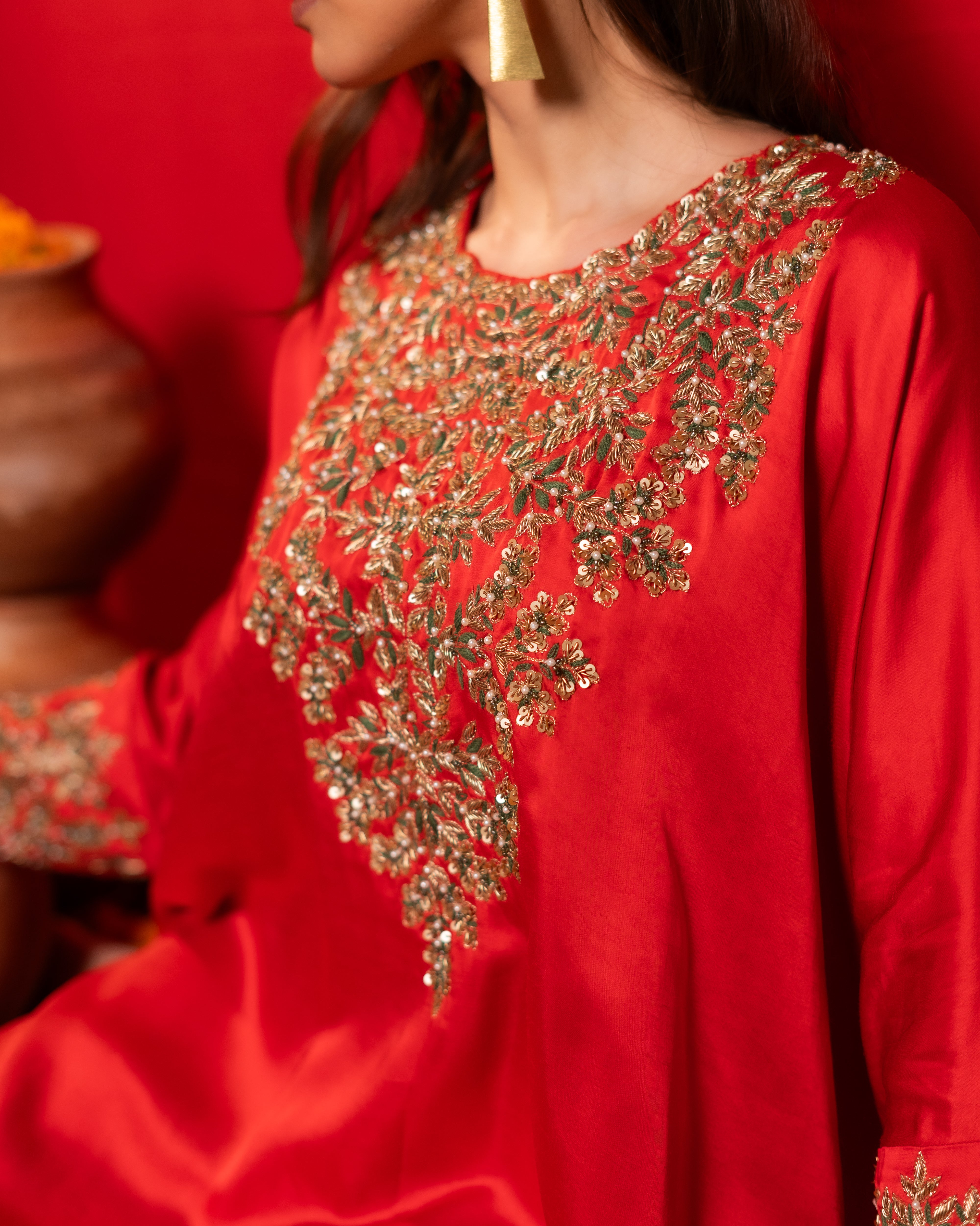 Red kaftan with pants